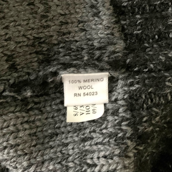 Like new BANANA REP cozy, warm wool sweater - Picture 9 of 10